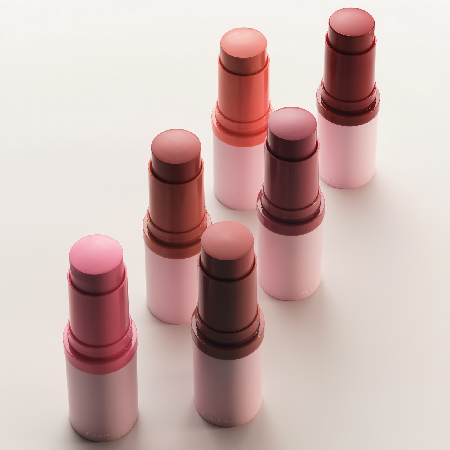 KYLIE POWDER BLUSH STICKS ( RUBOR EN BARRA PARA ROSTRO)